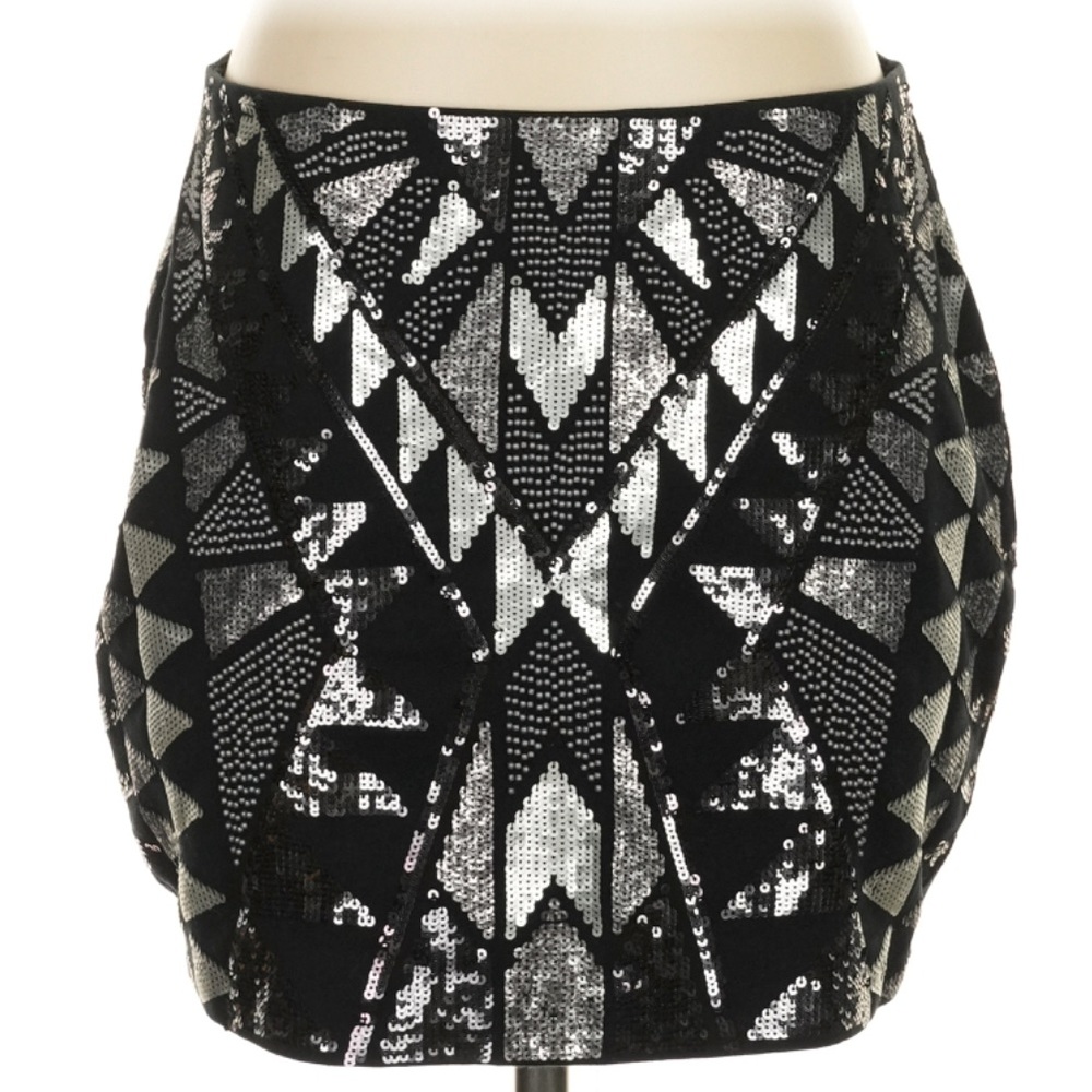 Express Geometric Black and Silver Sequined Mini Skirt